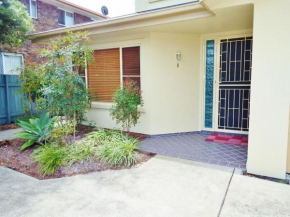 Yin and Yang Townhouse no 1